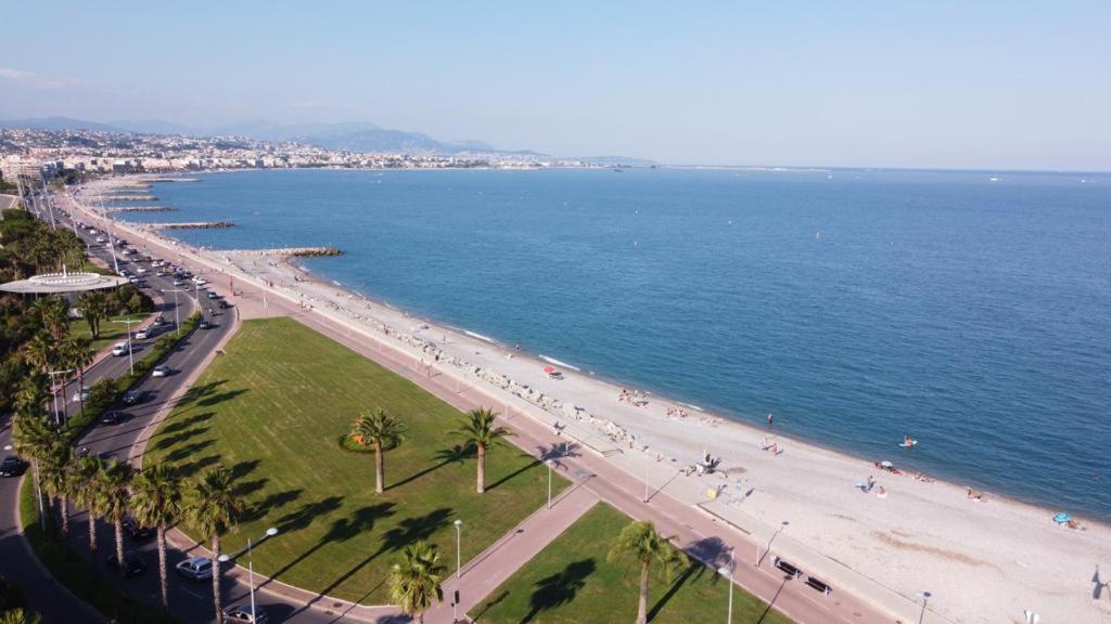 Charmant studio proche de Nice à 300m des plages Apartamento Villeneuve-Loubet Exterior foto